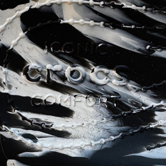 CROCS Men's NEW Classic Marbled Sandal Black and White Double Strap Slide On 13 - Picture 8 of 12